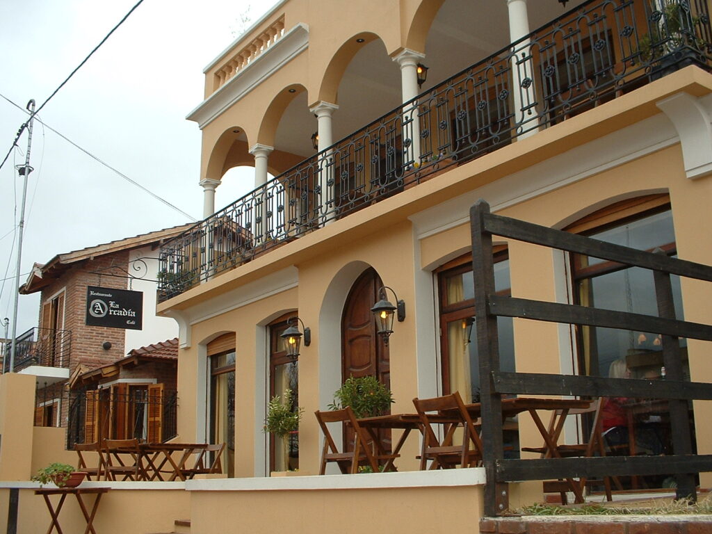 La Arcadía, restaurante en San Antonio de Areco (foto 1 de 10)