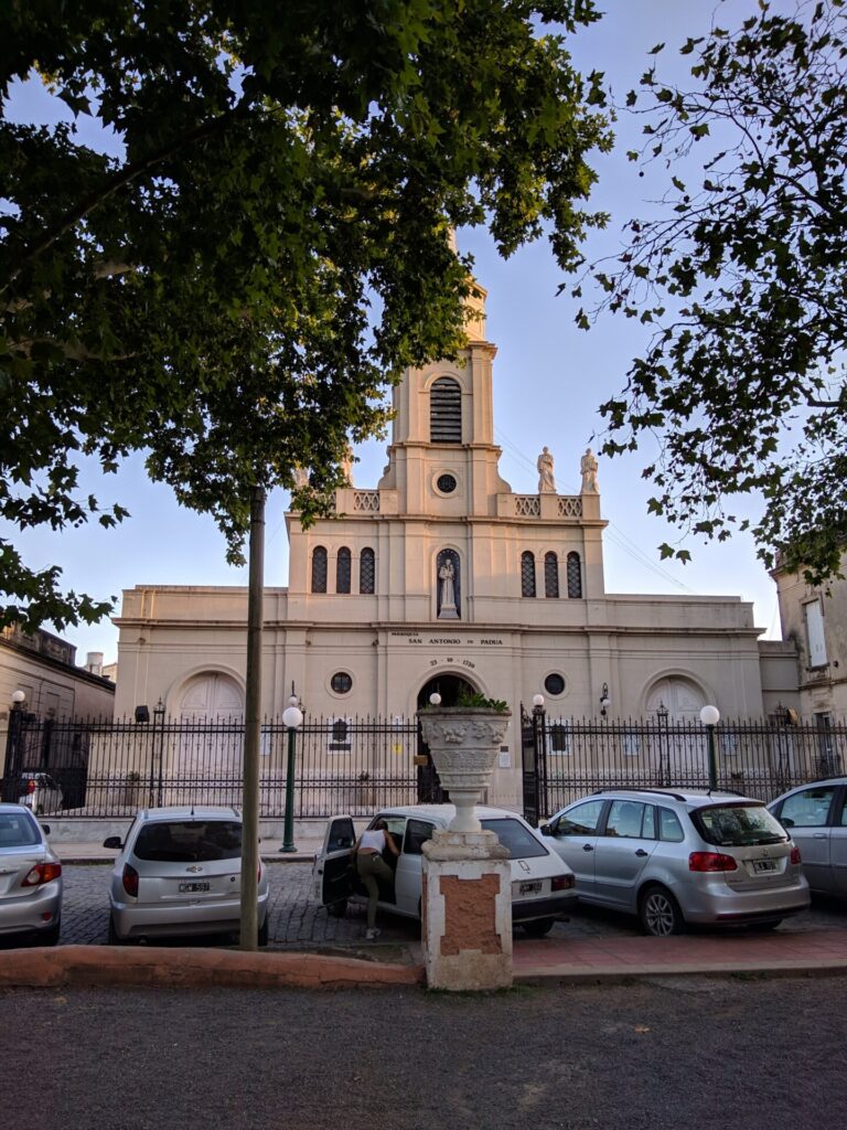 Parroquia San Antonio de Padua, lugar histórico en San Antonio de Areco (foto 3 de 9)